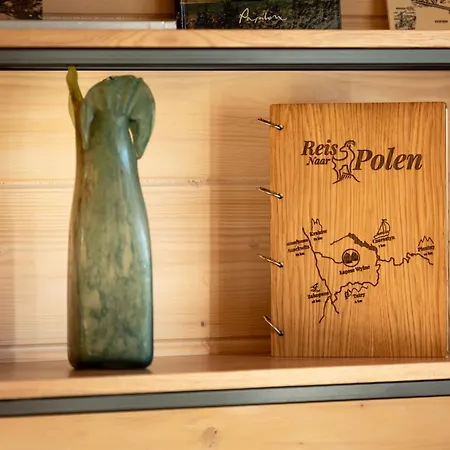 Houten 