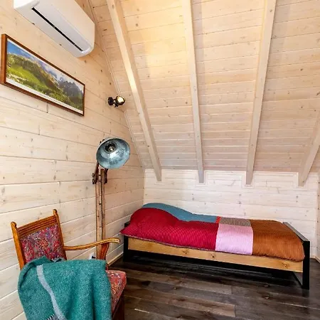Houten Villa 