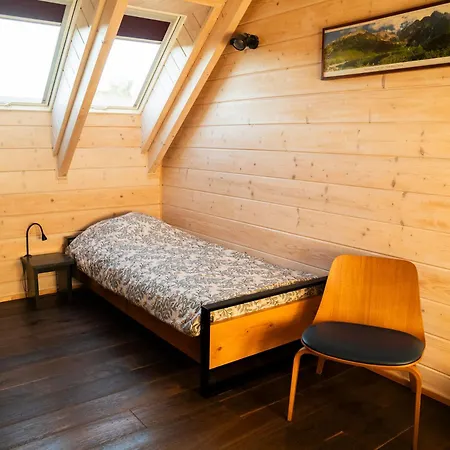 Houten 